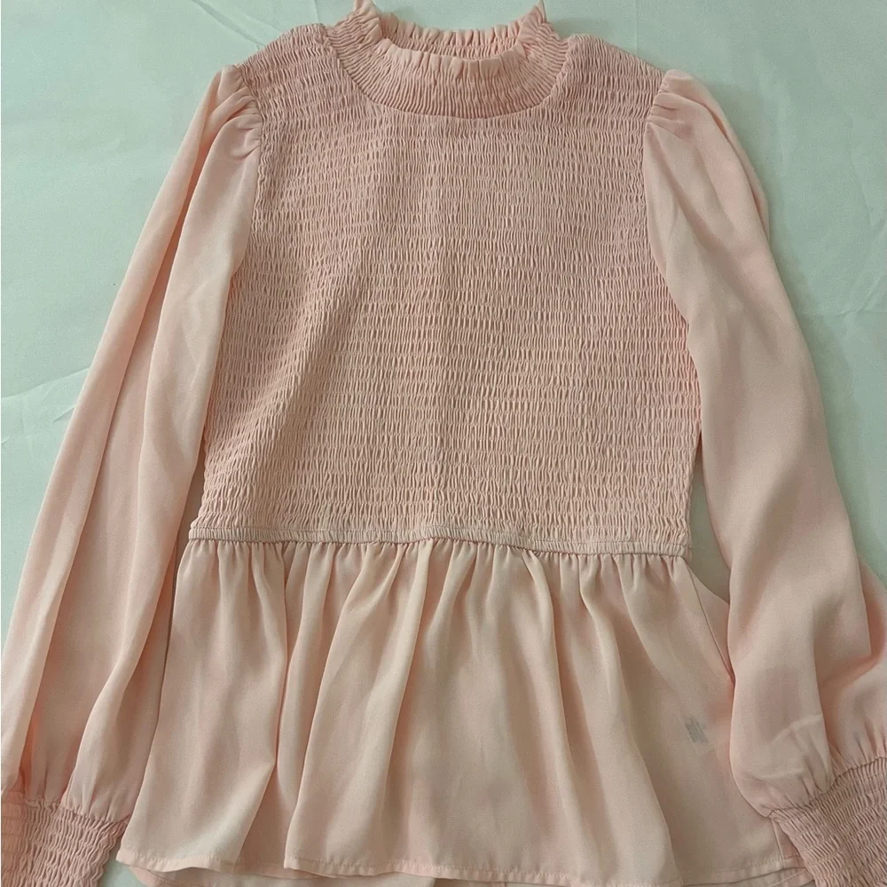 Pink top - Picture 1 of 2